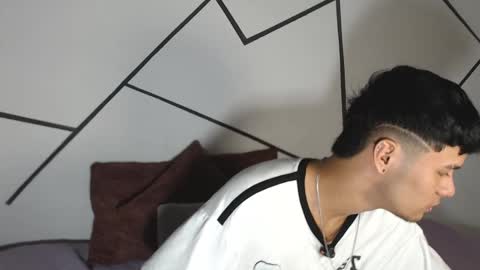 Snapshot of cooper_shiro chatting on January 2026 07:05:02 PM shiro online show from January 2026 07:05:02 PM