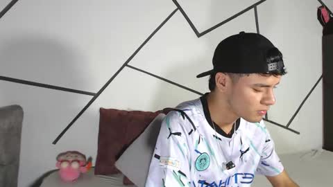 Snapshot of cooper_shiro chatting on February 2026 01:17:01 PM shiro online show from February 2026 01:17:01 PM