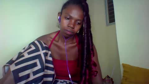 Snapshot of coquine_lara chatting on April 2026 06:10:01 PM coquine_lara online show from April 2026 06:10:01 PM