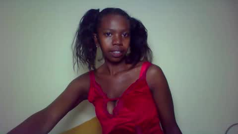 Snapshot of coquine_lara chatting on April 2026 02:51:02 AM coquine_lara online show from April 2026 02:51:02 AM