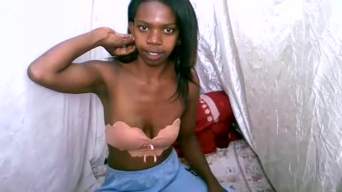 Snapshot of coquine_lara chatting on May 2026 12:59:01 AM coquine_lara online show from May 2026 12:59:01 AM