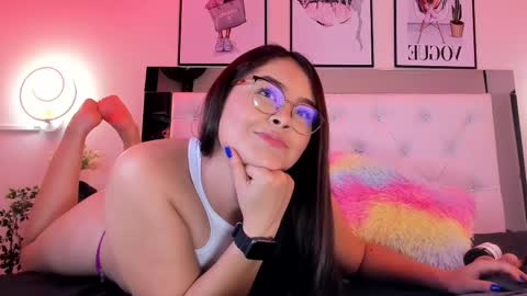 Snapshot of corachandler chatting on February 2025 03:59:02 AM Cora online show from February 2025 03:59:02 AM