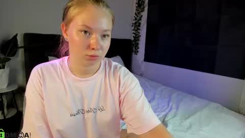 Coral1ne Clark online show from July 2026 09:27:01 AM