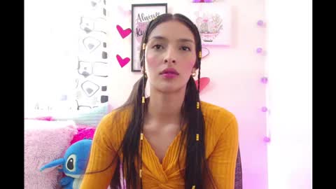 Snapshot of coral_davis chatting on February 2025 07:56:01 PM Coral online show from February 2025 07:56:01 PM