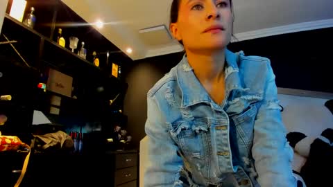 Coral  online show from March 2025 12:12:01 PM