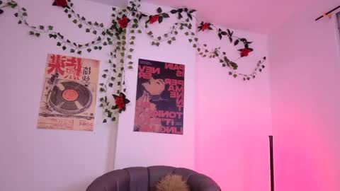 Coralie Bronson online show from May 2026 12:40:02 AM