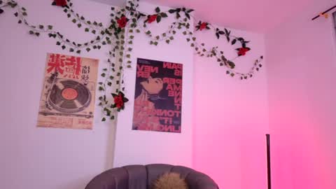 Coralie Bronson online show from June 2026 12:25:01 AM