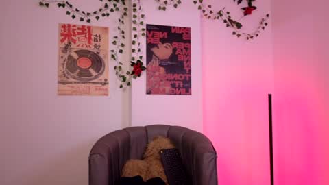 Coralie Bronson online show from June 2026 01:49:01 AM