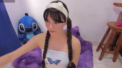 Coraline uwu     Bienvenidos al dulce mundo de Coraline    Hola amores soy Coraline  Una chica  tierna juguetona online show from September 2025 09:06:02 PM