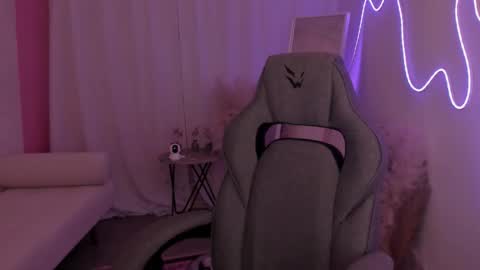 Snapshot of coramiel chatting on February 2026 06:22:01 AM little girl who is always right or just Cora online show from February 2026 06:22:01 AM