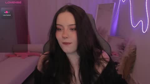 Snapshot of coramiel chatting on February 2026 06:26:01 AM little girl who is always right or just Cora online show from February 2026 06:26:01 AM