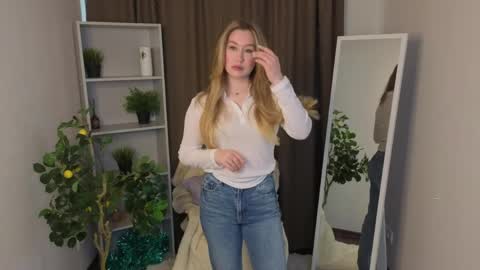  Melany   online show from May 2026 03:01:01 AM