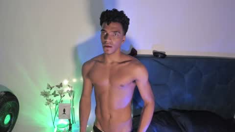 Snapshot of coreyglover chatting on December 2024 03:09:02 AM CoreyGlover online show from December 2024 03:09:02 AM