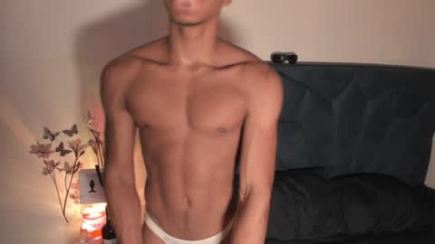 Snapshot of coreyglover chatting on December 2024 04:18:01 AM CoreyGlover online show from December 2024 04:18:01 AM