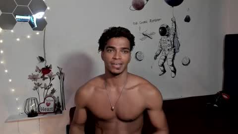 Snapshot of coreyglover chatting on November 2025 09:29:01 AM CoreyGlover online show from November 2025 09:29:01 AM