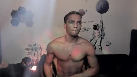 Snapshot of coreyglover chatting on December 2025 09:25:01 AM CoreyGlover online show from December 2025 09:25:01 AM