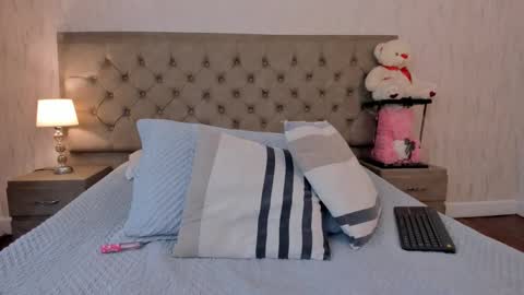 corinabrown_ online show from February 2025 05:54:01 PM