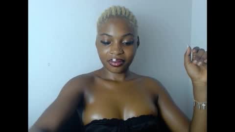 Snapshot of cornxcunt chatting on October 2025 08:11:02 PM cornxcunt online show from October 2025 08:11:02 PM