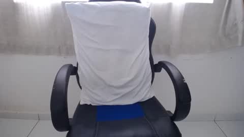 corolaxxl online show from October 2025 02:51:01 PM