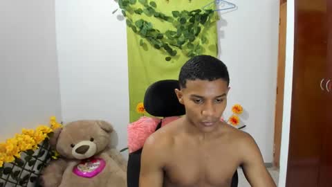 Snapshot of corzoethan chatting on December 2024 05:16:01 PM Ethan online show from December 2024 05:16:01 PM