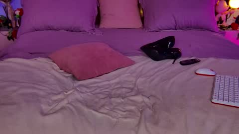 Sia online show from February 2025 03:06:02 AM