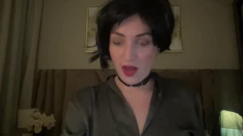 Snapshot of cosmo_blondiee chatting on September 2025 07:17:02 PM cosmo_blondiee online show from September 2025 07:17:02 PM