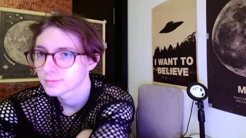 Snapshot of cosmonudes chatting on December 2024 09:33:01 AM Barry online show from December 2024 09:33:01 AM