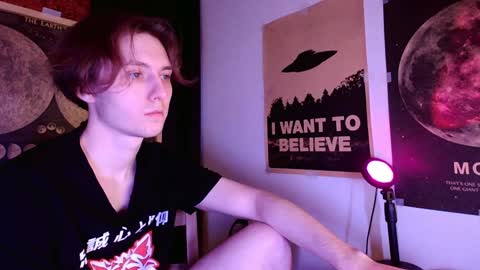 Snapshot of cosmonudes chatting on December 2024 06:31:01 PM Barry online show from December 2024 06:31:01 PM