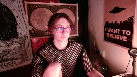 Snapshot of cosmonudes chatting on January 2025 09:45:01 PM Barry online show from January 2025 09:45:01 PM