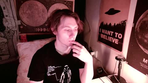 Snapshot of cosmonudes chatting on January 2025 04:03:01 PM Barry online show from January 2025 04:03:01 PM