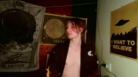 Snapshot of cosmonudes chatting on February 2025 08:03:01 PM Barry online show from February 2025 08:03:01 PM