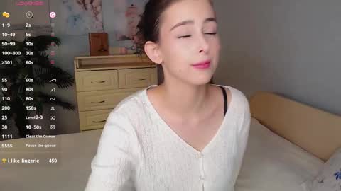 Luna online show from September 2025 01:23:02 PM