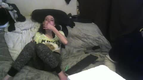 Alaskawildcouple online show from December 2024 09:33:02 AM