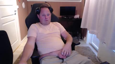 couple3845 online show from October 2025 11:46:02 AM