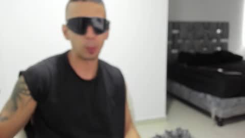 Snapshot of couple69hott chatting on January 2026 12:42:01 PM Tommy online show from January 2026 12:42:01 PM