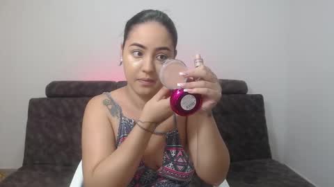 Snapshot of couple_sexandlove chatting on February 2025 11:53:01 AM ALEJANDRO Y EMILY online show from February 2025 11:53:01 AM