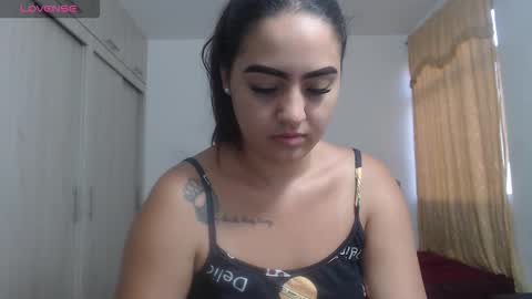 Snapshot of couple_sexandlove chatting on October 2025 11:52:02 AM ALEJANDRO Y EMILY online show from October 2025 11:52:02 AM