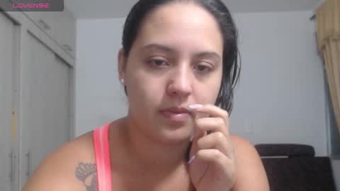 Snapshot of couple_sexandlove chatting on November 2025 12:14:02 AM ALEJANDRO Y EMILY online show from November 2025 12:14:02 AM