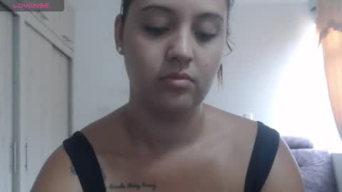 Snapshot of couple_sexandlove chatting on December 2025 06:37:02 PM ALEJANDRO Y EMILY online show from December 2025 06:37:02 PM