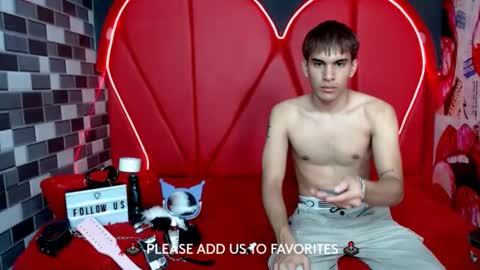 MIA LIZ AND SAM online show from February 2025 07:31:02 PM