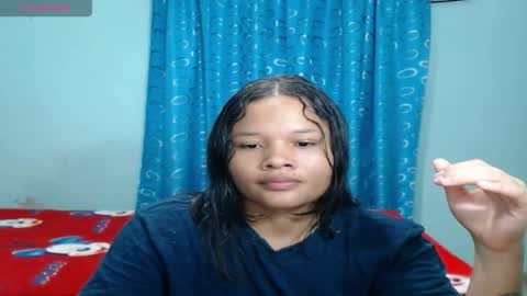 SOPHIE Y CAMILO online show from April 2026 02:23:01 AM