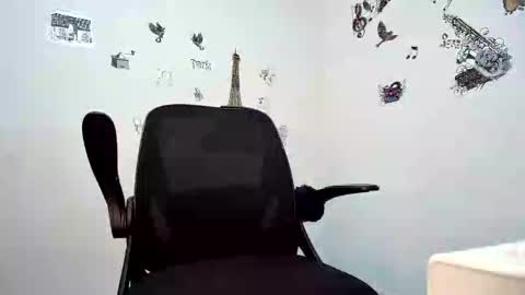 Snapshot of coupleeswetthott chatting on January 2026 01:42:02 AM coupleeswetthott online show from January 2026 01:42:02 AM