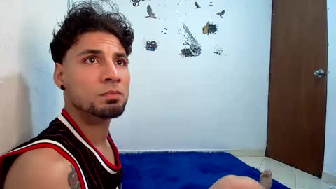 Snapshot of coupleeswetthott chatting on February 2026 01:28:02 PM coupleeswetthott online show from February 2026 01:28:02 PM