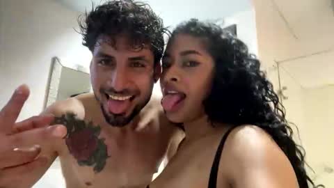 Snapshot of coupleeswetthott chatting on March 2026 07:34:02 AM coupleeswetthott online show from March 2026 07:34:02 AM
