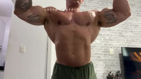 couplemuscle40 online show from June 2026 02:41:01 PM