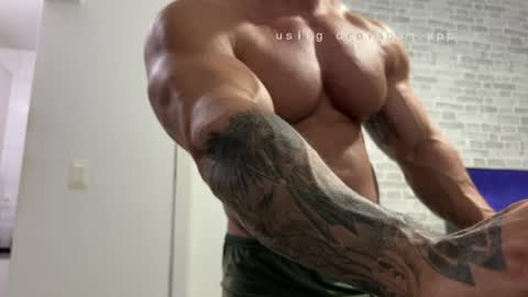 couplemuscle40 online show from July 2026 02:25:02 AM