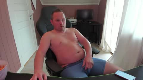 coupleofnor online show from June 2026 01:46:01 PM