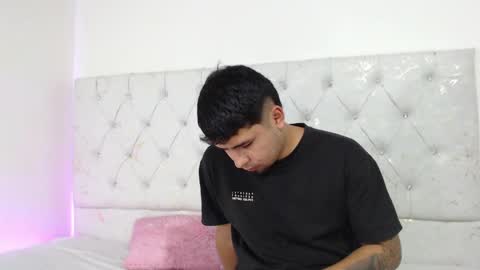 Juli and Liam online show from June 2026 05:09:02 AM