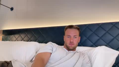 Snapshot of courtney981 chatting on March 2025 01:39:01 AM Courtney online show from March 2025 01:39:01 AM