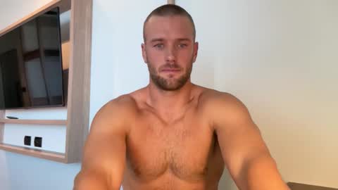 Courtney online show from May 2026 02:39:01 AM